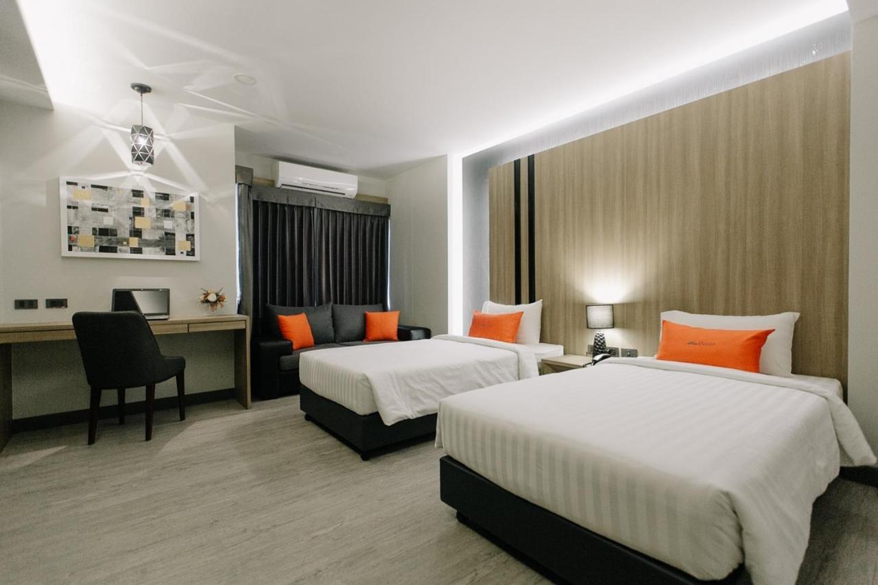 Arista Hotel Ubon Убонратчатхані Екстер'єр фото