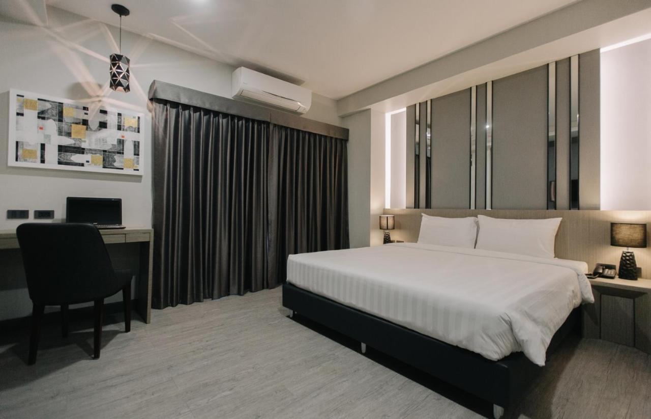 Arista Hotel Ubon Убонратчатхані Екстер'єр фото